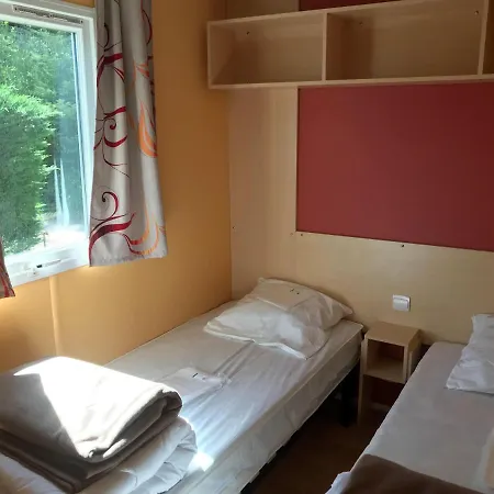 Team Holiday - Camping Le Balcon De Chartreuse 3*