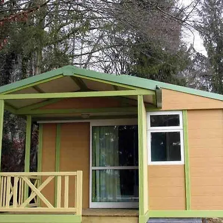 Camping Team Holiday - Camping Le Balcon De Chartreuse Miribel-les-Échelles