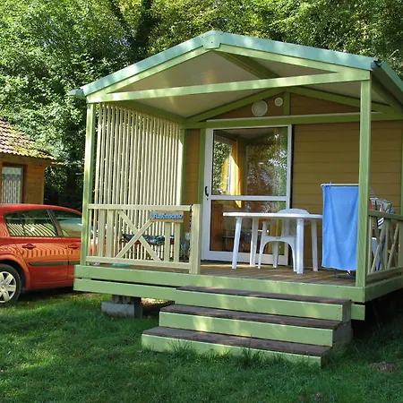 Kemping Team Holiday - Camping Le Balcon De Chartreuse Miribel-les-Échelles