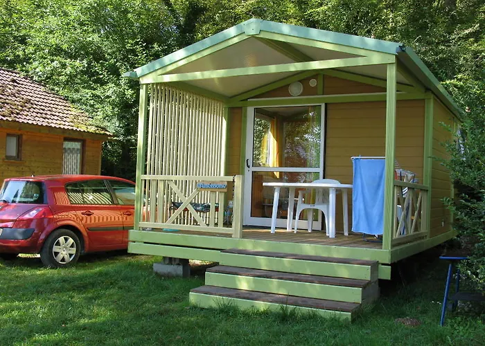 Camping Team Holiday - Camping Le Balcon De Chartreuse Miribel-les-Échelles